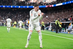 开云官网-巴尔韦德是欧冠淘汰赛对瓜帅球队帽子戏法第二人，上一位是姆巴佩