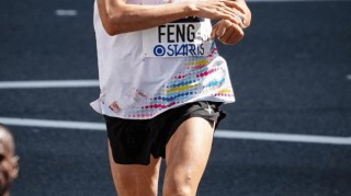 开云体育官网-丰配友亚洲第一背后：特步在跑步赛道扎根有多深