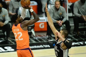 开云体育网址-艾顿自证绝非“水货状元”，全队失常只有他依旧高效