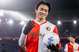 开云APP-荷甲日本德比费耶诺德1-1奈梅亨 上田绮世24球刷新单赛季进球纪录
