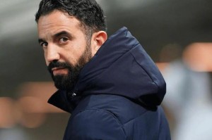 曼联暂不解雇阿莫林，引援聚焦中场租借